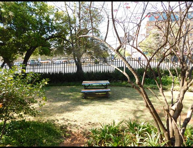 2,993M² OFFICE TO LET IN FERNDALE